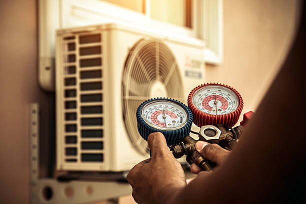 Professional Ductwork Repair technician working in Rosenberg, TX